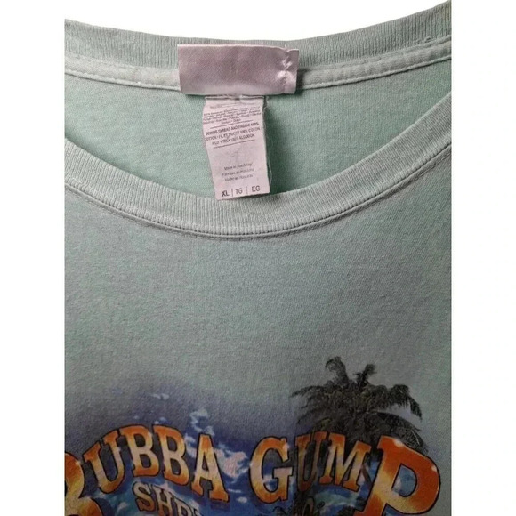 Vintage Bubba Gump Shrimp Co Forest Gump Hawaiin Men's Blue T-Shirt Size XL - Picture 7 of 10